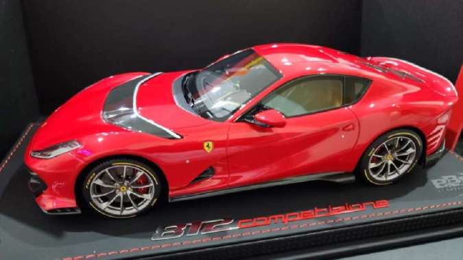 1/18 BBR FERRARI 812 COMPETIZIONE 2021 ROSSO CORSA