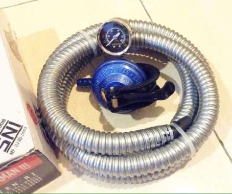 Regulator gas LPG Starcam 23MSS dan Selang gas