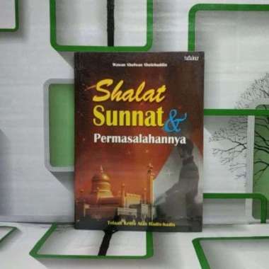 Buku Islami AMS 10 SHALAT SUNNAT dan PERMASALAHANNYA Wawan Shofwan S HUP ORIGINAL TERBATAS BS-AGM Ka