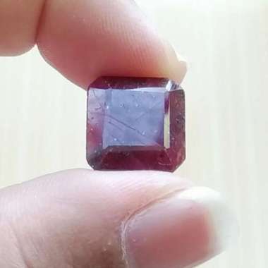 Batu Permata Natural Ruby Afrika Daging Octagon Facet 17.20 Carat