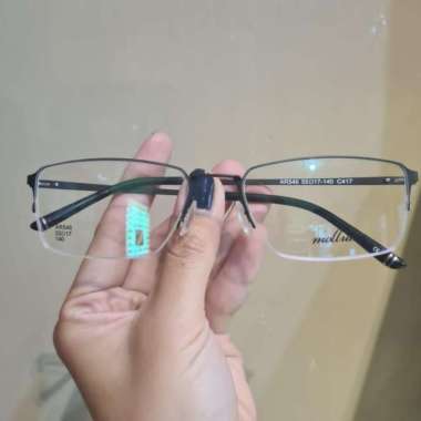Mollucas dan Essilor Varilux Liberty Transition Airwear 1.59 grey