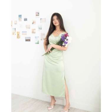 Mila satin dress M Sage green