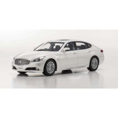 1:18 KYOSHO NISSAN CIMA WHITE