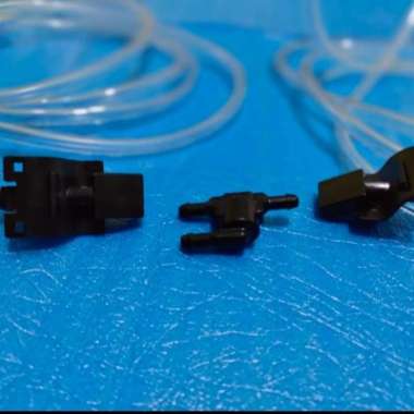 Nozzle Air Wiper Depan Toyota Innova Reborn Yaris Vios Sienta Dll 1 Set
