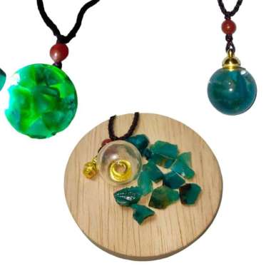 liontin batu bacan / bandul batu bacan LIONTIN + BATU