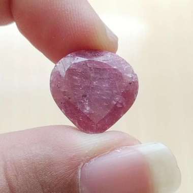 Batu Permata Natural Ruby Afrika Daging Opaque Pear Cutting Facet