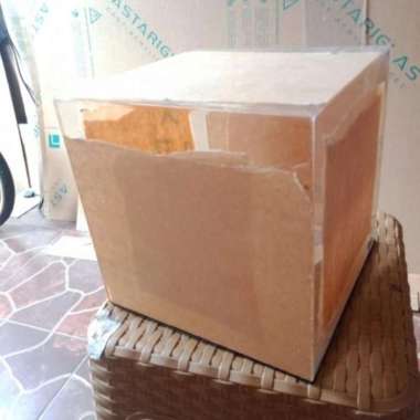 akrilik box display/ pajangan