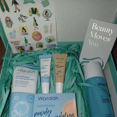 Hampers Wardah/ Lightening Hampers/ Exclusive Hampers/ Colorfit Hampers Lightening