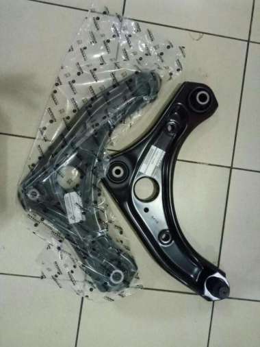 Lower Arm Sayap Nissan March