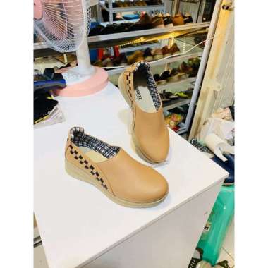 VERISH SEPATU KULIT ASLI GARUT MODEL TERBARU KULIT ASLI 36 Moca