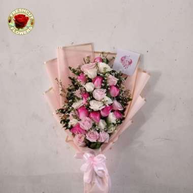 Bunga buket mawar fresh hadiah ulang tahun pacar