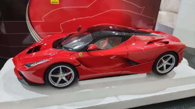 1/18 BBR FERRARI LA FERRARI ROSSO CORSA 322