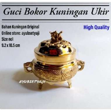 Hiolo Kuningan Ukir 01 Bokor Guci Tempat Dupa Buhur Kemenyan Bokor Hio