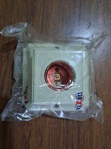 Fiting Fitting Plafon Lampu E27 Segi Kotak DEXTA DX-504