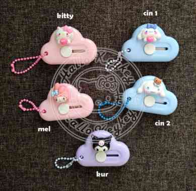 gantungan cutter kecil hello kitty melody cinnamoroll kuromi Multicolor