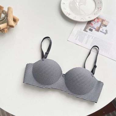 Bra Wanita Push Up BH Pakaian Dalam Tanpa Kawat Premium Impor Seksi Cantik Elegan Jepang Korea Hitam