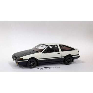 1:18 AUTOART TOYOTA SPRINTER TRUENO (AE86) INITIAL D PROJECT