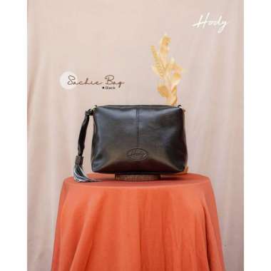 Hody Sachie Bag Sling Bag Quality Premium Tas Selempang Wanita Waterproof Tas Kulit Hody Black