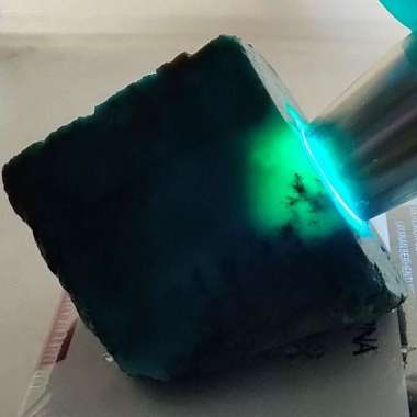batu BACAN Doko SUPER fulll kristal. dikirim sesuai foto Kode 200gr