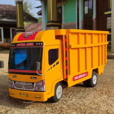 Miniatur mobil truk oleng kayu mobilan mainan anak truck oleng kayu Multicolor