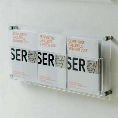 Acrylic Tempat Brosur A5 /Acrylic Triple holder A5