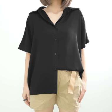 KNAPP - Kemeja Rayon Twill Polos Wanita Oversize Lengan Pendek Black