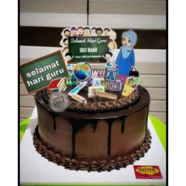 Kue ulang tahun karakter / Kue Enak BLACKFOREST Birthday Cake Kue Ulang Tahun selamat hari guru kue Ultah milad (20cm )