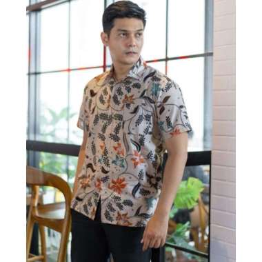 Batik Pria Lengan Pendek premium BATIK BERKAH HRB026 motif KERATONAN Kode 002 size M L XL HM Amarili