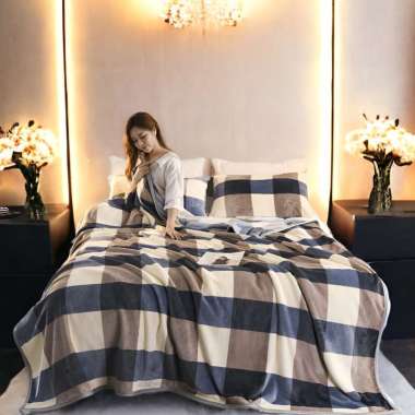 Selimut Bulu Halus 150x200 Motif Keren Terlaris Termurah Asriyasashii Berkualitas KOTAK 140