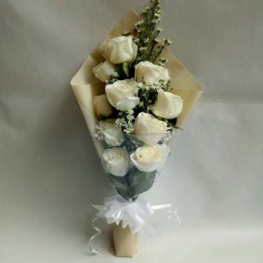 Hand bouquet | bucket bunga | Buket wisuda | bunga mawar putih asli
