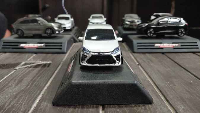 Parfum Mobil Miniatur New Agya Lemon Kuning