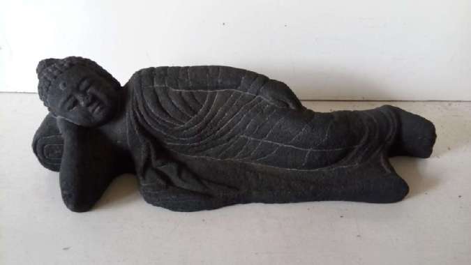patung budha tidur