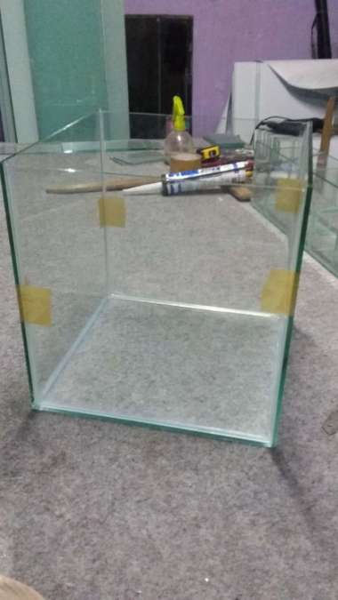 akuarium 30x30x30 Multicolor