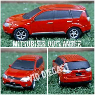 Diecast Miniatur Mitsubishi Outlander merah skala 1;65