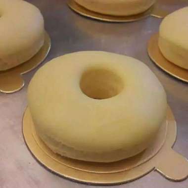 Tatakan Donat Bulat isi 50pcs / Tatakan Mini Cake / Alas Bulat Gold 9cm