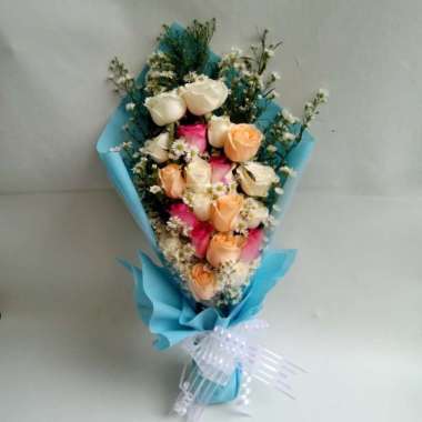 kado ulang tahun | bunga mawar asli | bouquet bunga | bucket bunga