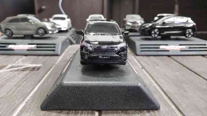 Parfum Mobil Miniatur New Rush Baccarat Hitam