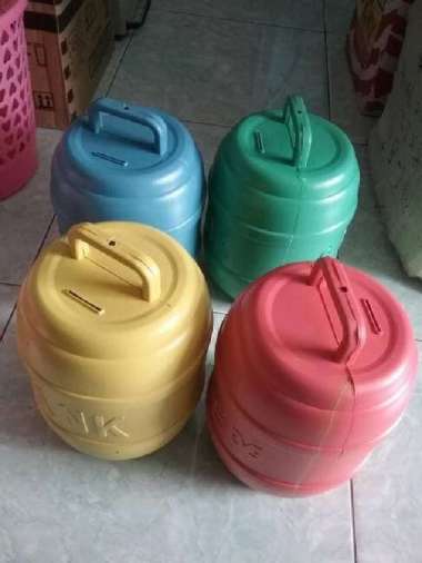 CELENGAN PLASTIK BESAR