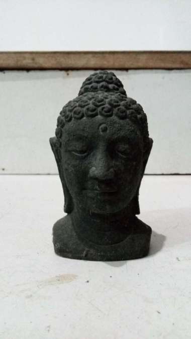 PATUNG KEPALA BUDHA