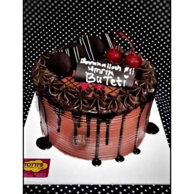 Kue ulang tahun 2 karakter / Kue Enak BLACKFOREST Birthday Cake / Kue Ulang Tahun selamat hari guru kue Ultah (20cm )