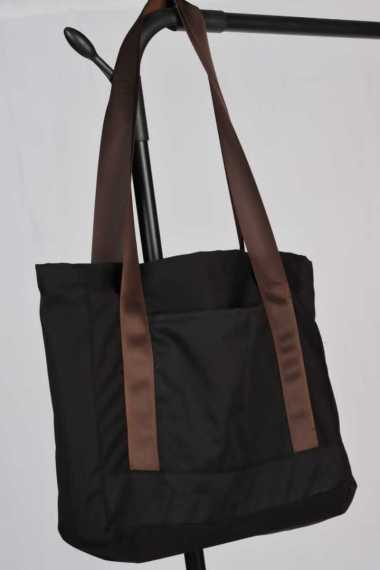 Tote bag wanita katun drill hitam tas belanja muat laptop souvenir pernikahan ulang tahun goodie bag