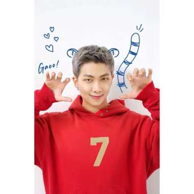 PHOTO CARD BTS STAND DUDUKAN KAYU HIASAN MEJA DINDING DEKORASI KAMAR TIDUR RUMAH RM Random Tanpa Sta