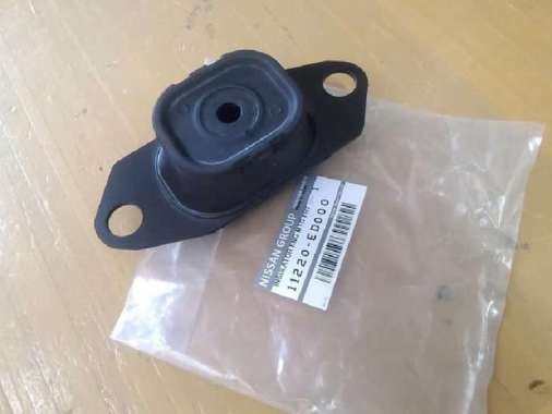 Engine Mounting Monting Livina Latio Lh