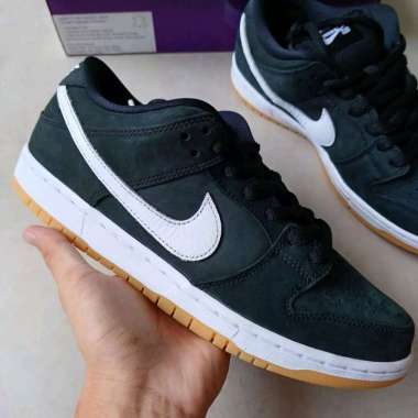 Nike SB Dunk Low Pro Black Gum