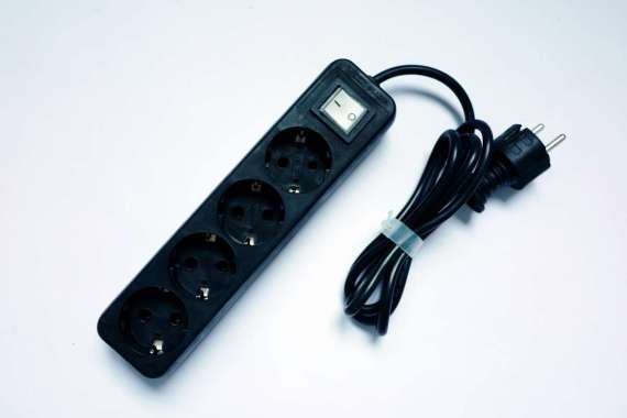 Loyal LY-204 Ekstension Soket Osaka 4 LB 1.5M