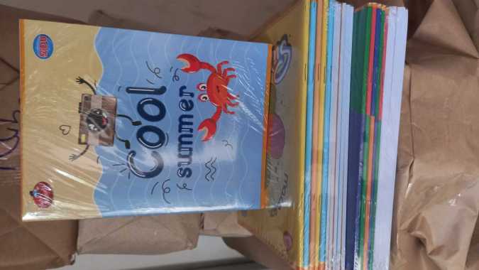 Sinar Dunia Buku Tulis Sekolah [1 Pack/38 Lembar/10 Buku] Putih Putih