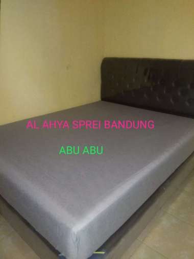 SPREI SET QUEEN SIZE POLOS EMBOS 160 X 200 X 30 - BAROKAH Sky Blue