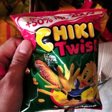 SNACK CHIKI TWIST ROASTED CORN renceng