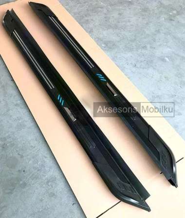 Footstep Xpander Cross 2023 - Up Pijakan Kaki Import
