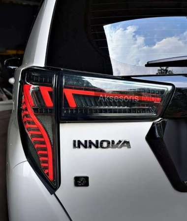 Stoplamp Innova Reborn Welcome 777 Variasi Import Smoke